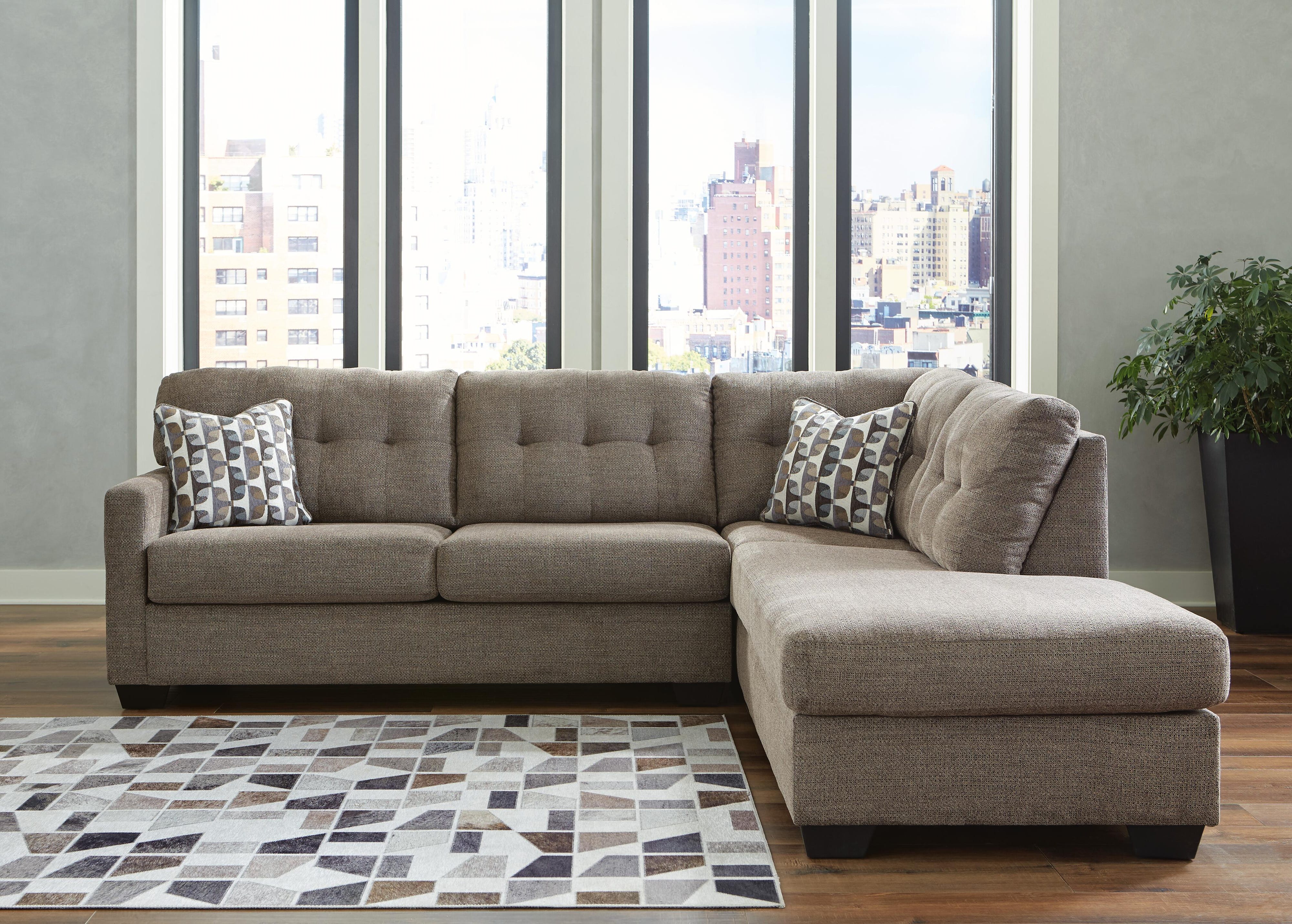 Mahoney 2-Piece Sectional with Chaise