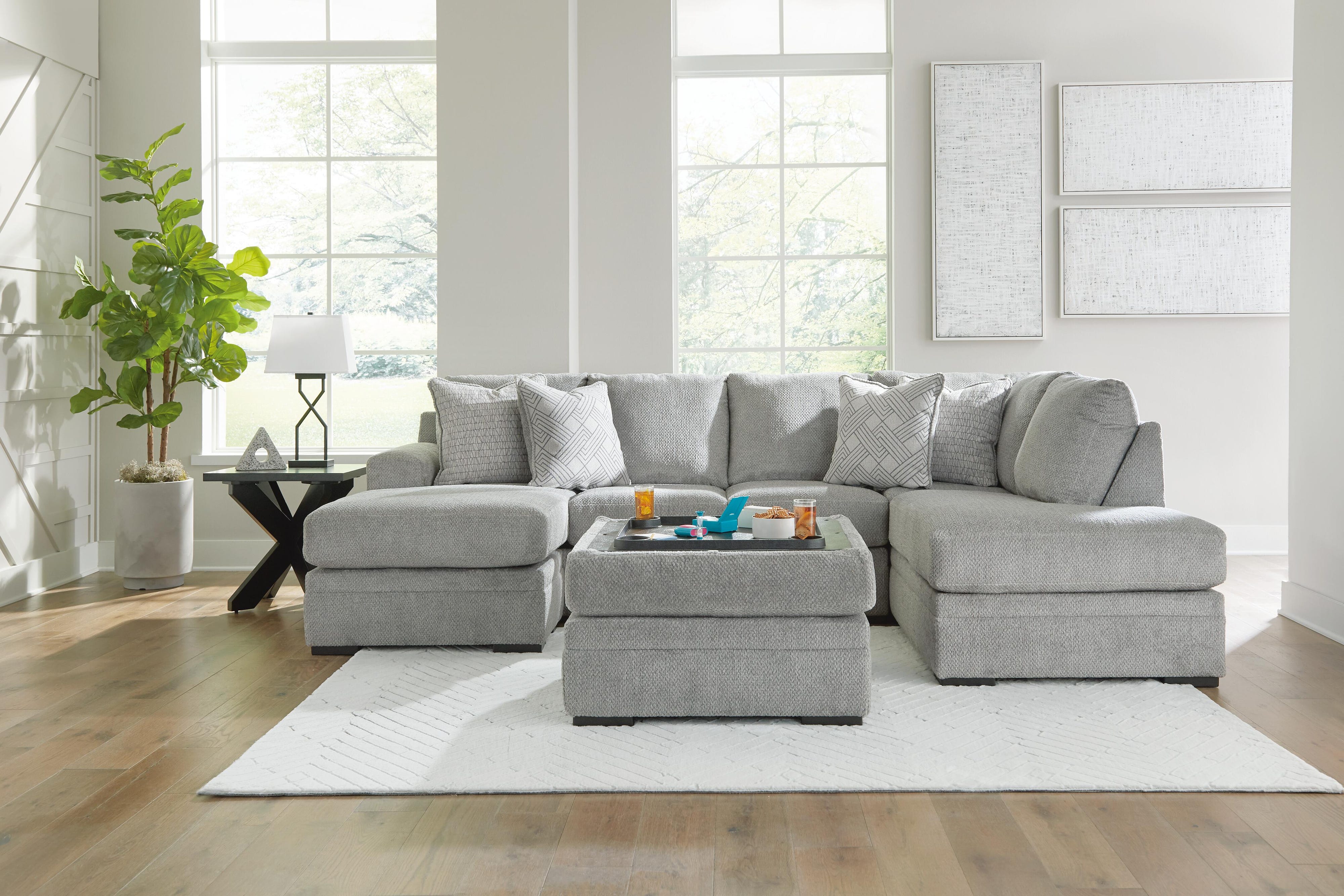 Casselbury 2-Piece Sectional with Ottoman
