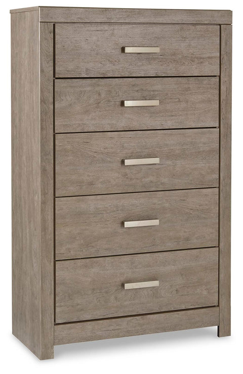 Culverbach Panel Bed with Chest of Drawers and Nightstand