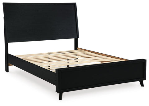 Danziar Panel Platform Bed and 2 Nightstands