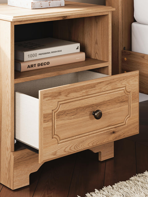 Aleaport Panel Bed with Dresser and Nightstand