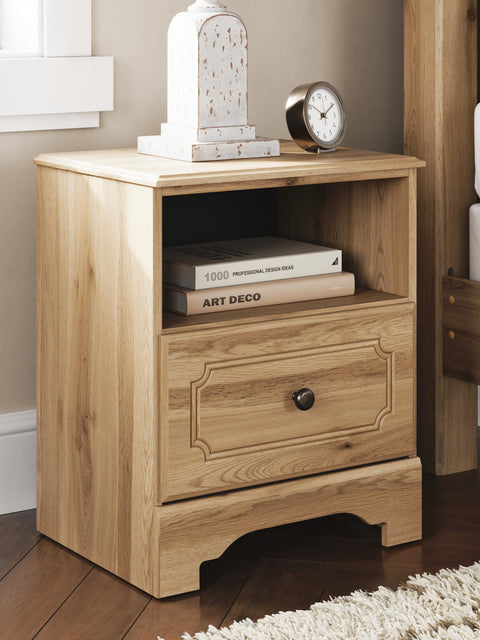 Aleaport Panel Bed with Dresser and Nightstand