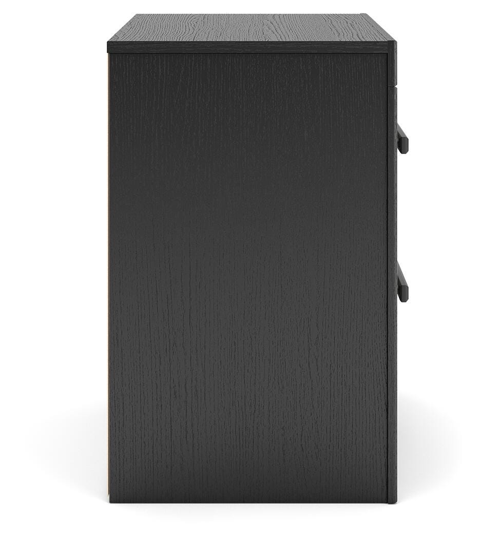 Broachmyn Dresser and 2 Nightstands