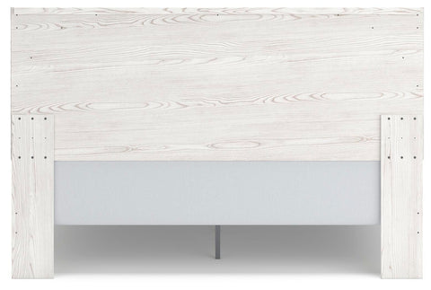 Gerridan Panel Bed, Chest and Nightstand