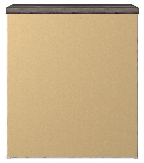 Gerridan Panel Bed, Chest and Nightstand