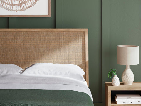 Cielden Panel Bed with 2 Nightstands