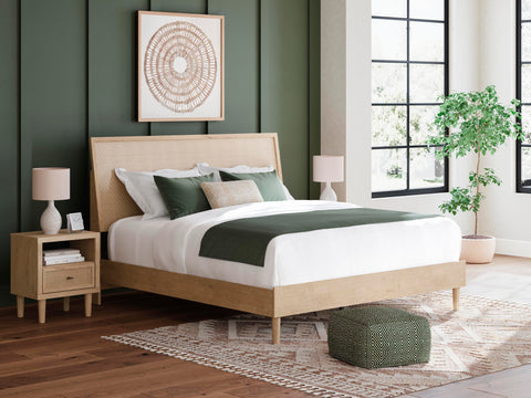 Cielden Panel Bed with Dresser and 2 Nightstands
