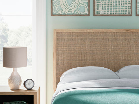 Cielden Panel Bed with Dresser and 2 Nightstands