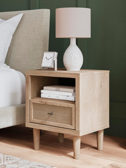 Cielden Panel Bed with Dresser and 2 Nightstands