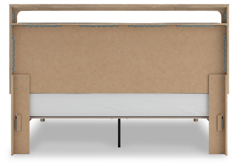 Kinlanni Upholstered Platform Bed, Dresser and Chest