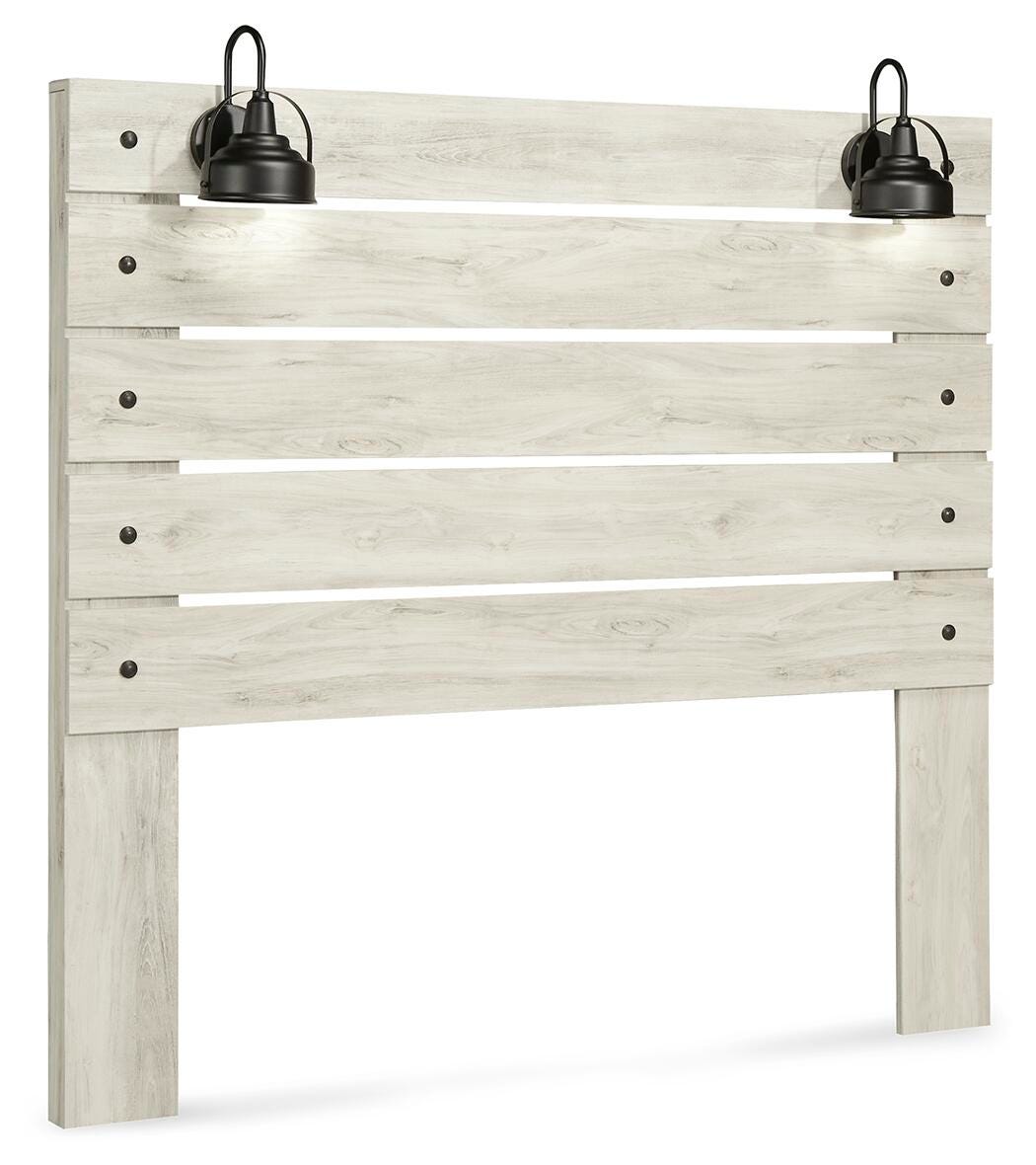 Averly Panel Headboard with Mirrored Dresser
