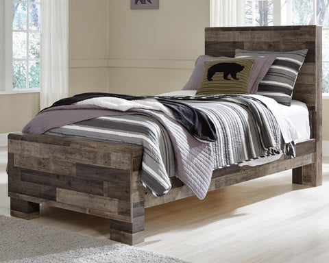 Kensley Panel Bed with Mirrored Dresser, Chest and 2 Nightstands