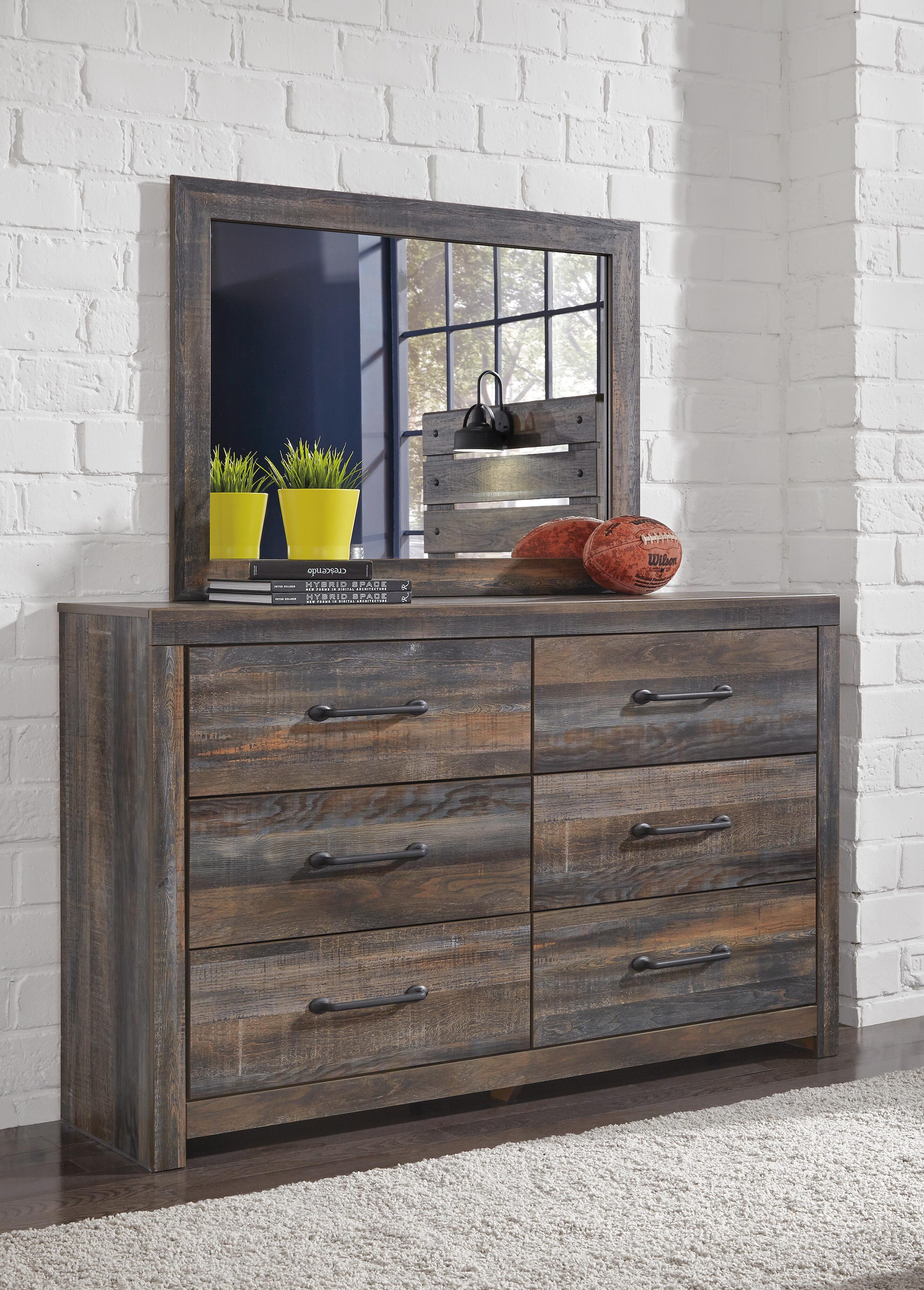 Cambeck Panel Headboard with Mirrored Dresser and Chest