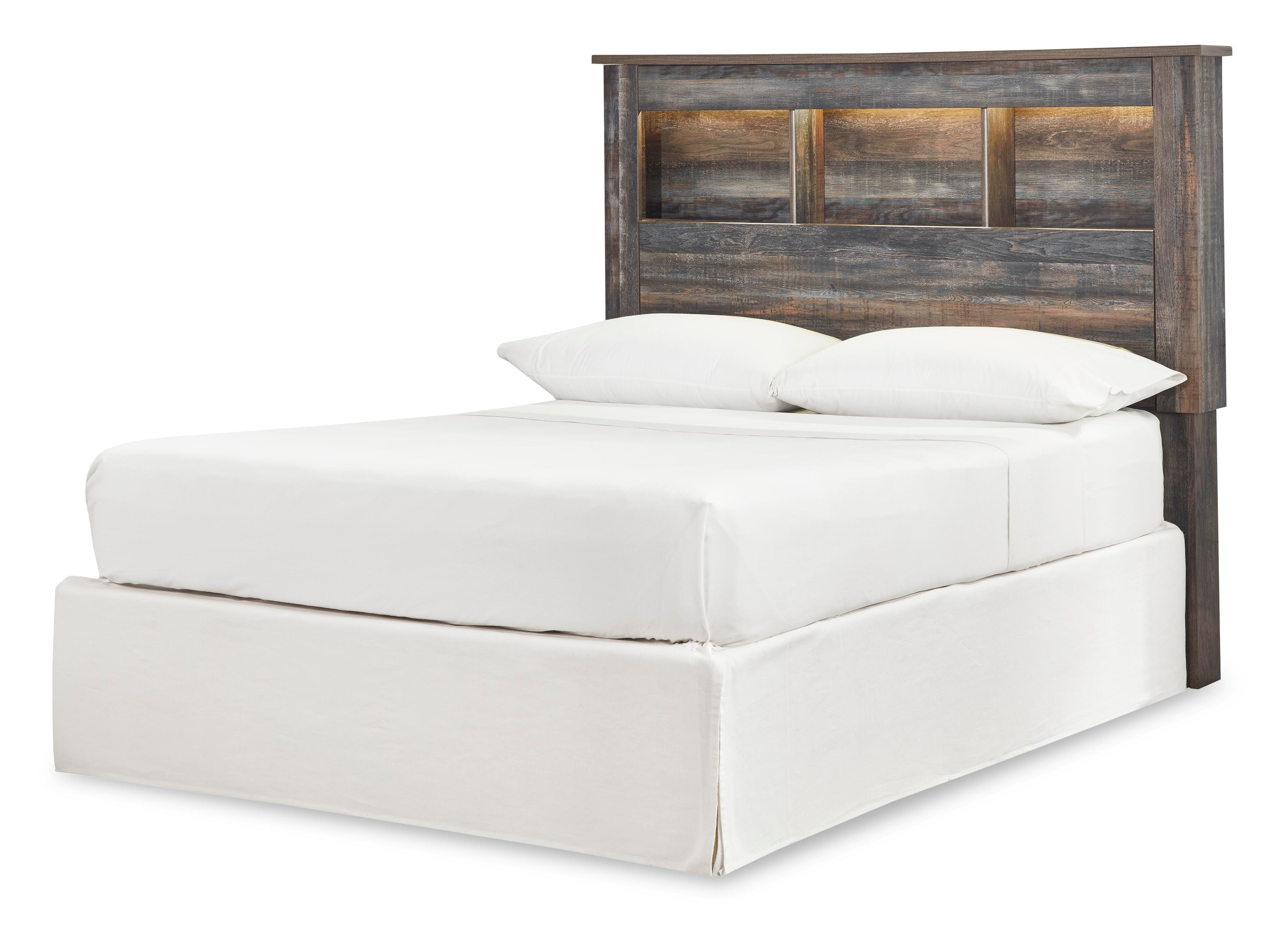 Cambeck Panel Headboard with Mirrored Dresser and Chest