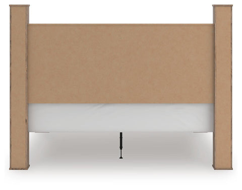 Rusticott Poster Bed with Dresser and Chest