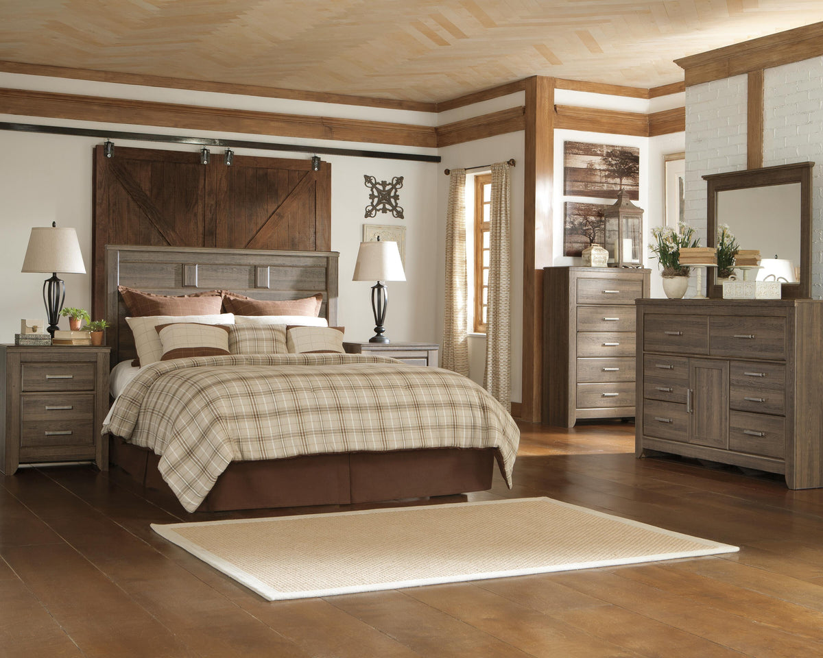 Everton Panel Headboard with Mirrored Dresser and Chest