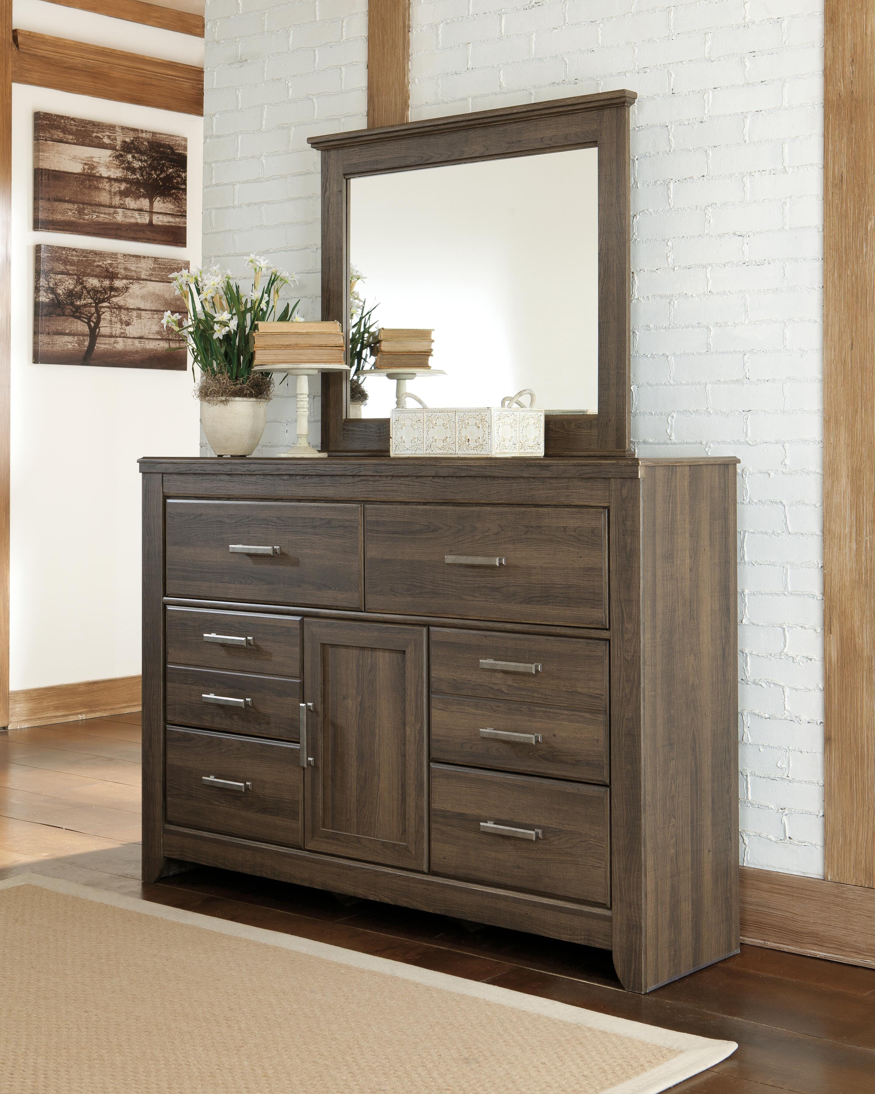 Juararo Poster Bed, Dresser and Mirror