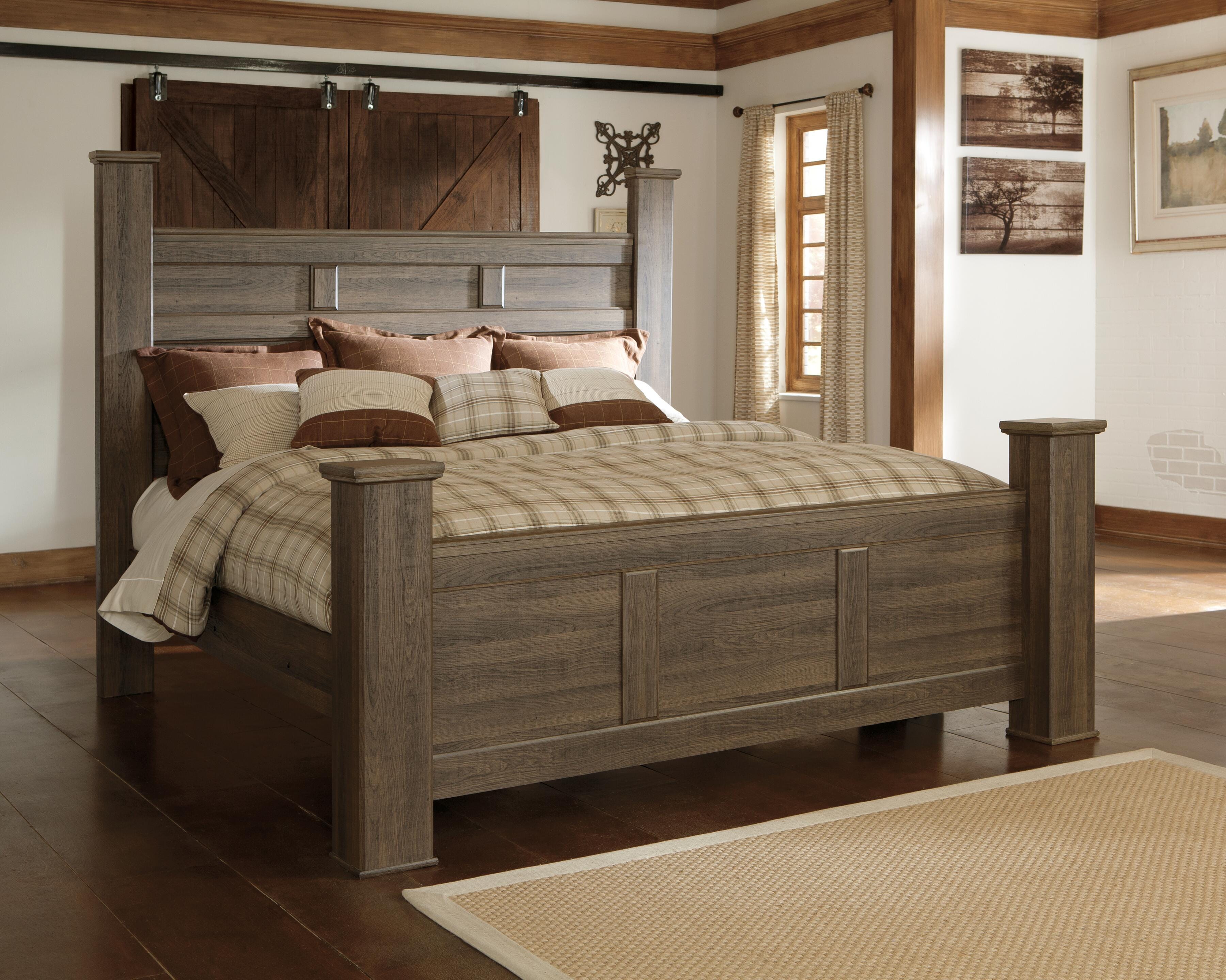 Juararo Poster Bed, Dresser and 2 Nightstands