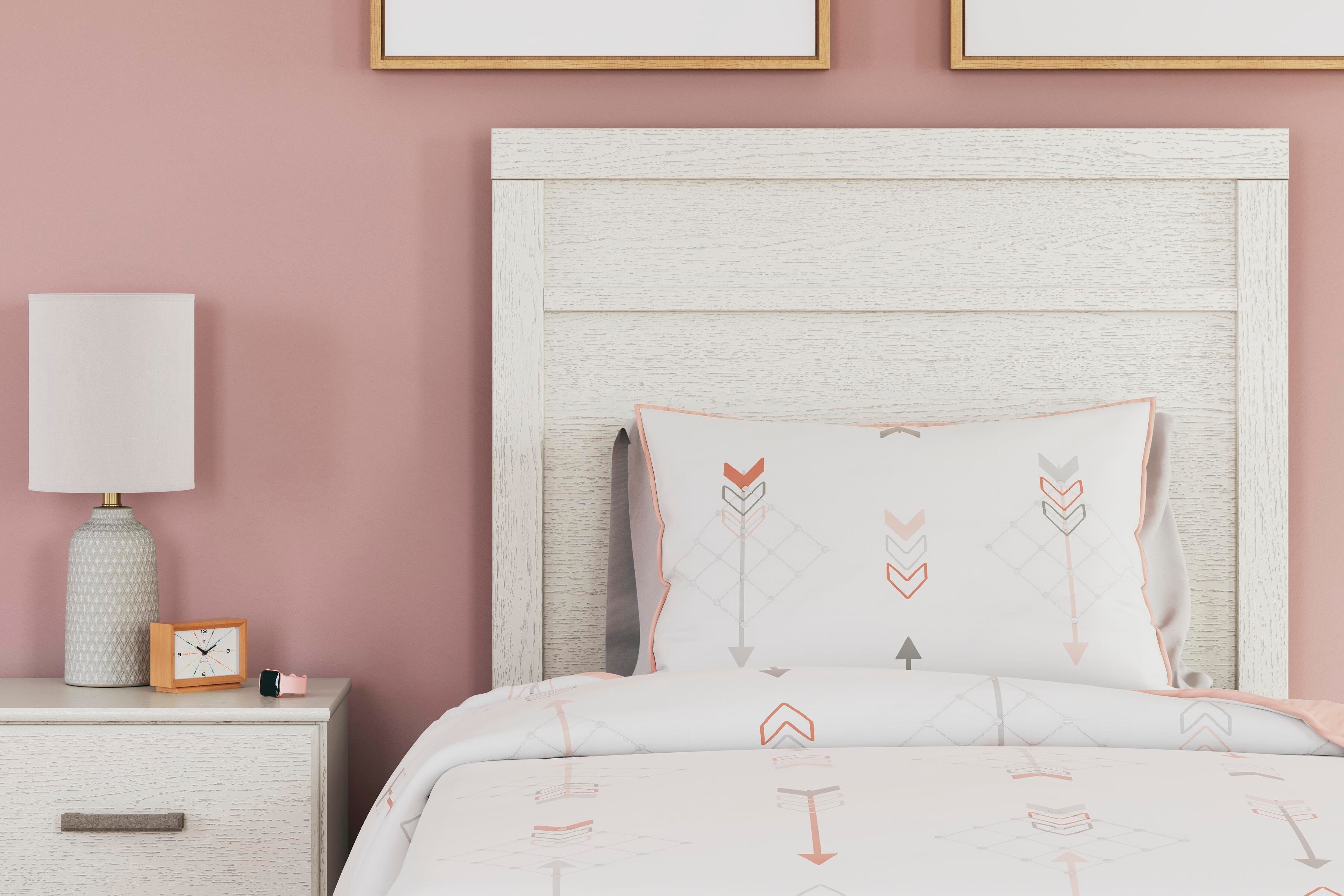 Stelsie Panel Bed with Mirrored Dresser