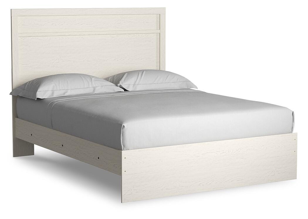 Stelsie Panel Bed with Mirrored Dresser and Nightstand