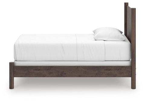 Pamytta Panel Bed, Dresser and Mirror