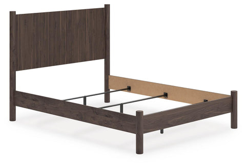 Pamytta Panel Bed, Dresser and Nightstand