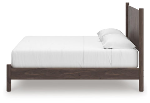 Pamytta Panel Platform Bed