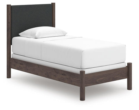 Pamytta Upholstered Panel Bed