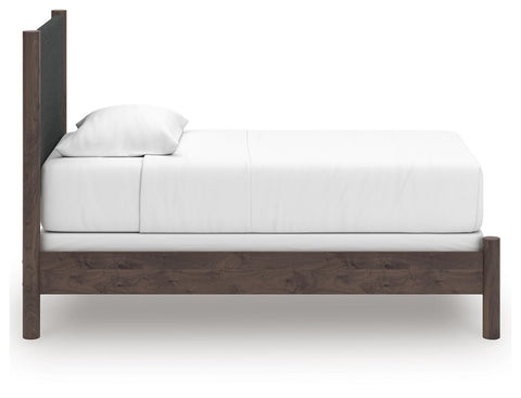 Pamytta Upholstered Panel Bed