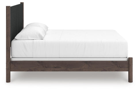 Pamytta Upholstered Panel Bed