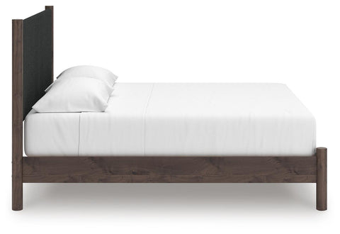 Pamytta Upholstered Panel Platform Bed