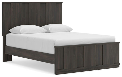 Shaehartin Panel Platform Bed, Dresser and Mirror