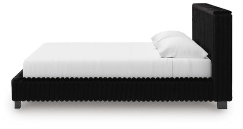Zuraleus Upholstered Bed, 2 Chests and 2 Nightstands