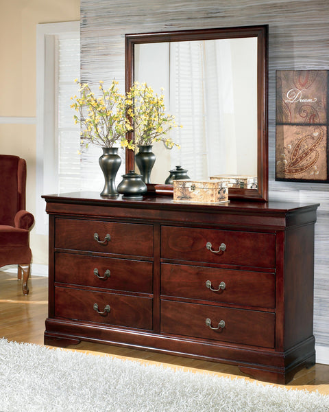 Alisdair Sleigh Bed with Mirrored Dresser, Chest and 2 Nightstands