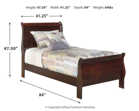 Alisdair Sleigh Bed, 2 Dressers, Mirror and Nightstand
