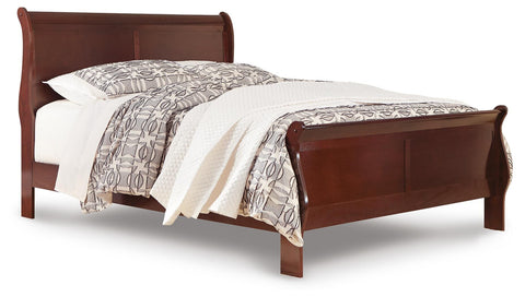Alisdair Sleigh Bed with Dresser