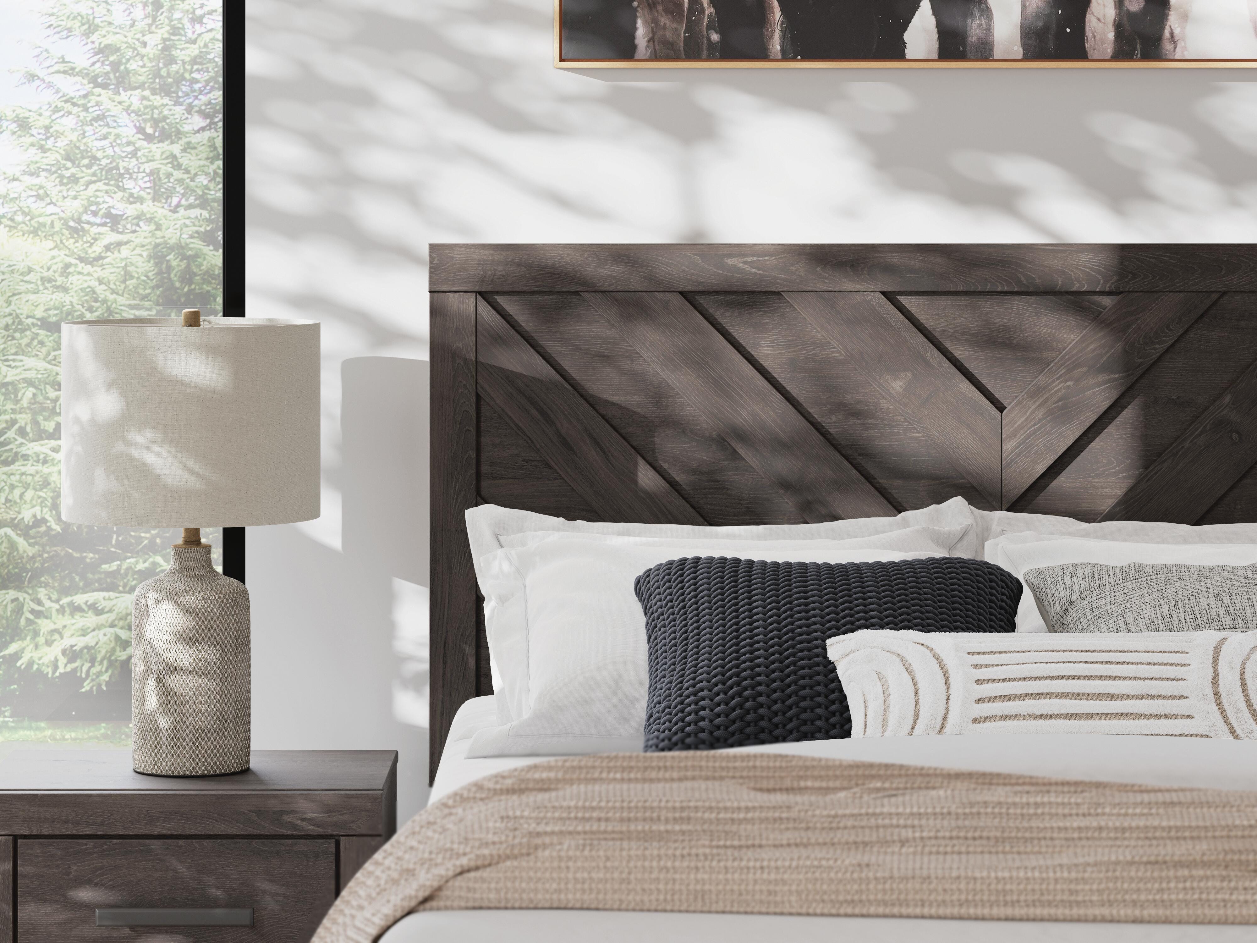 Prendonea Panel Bed