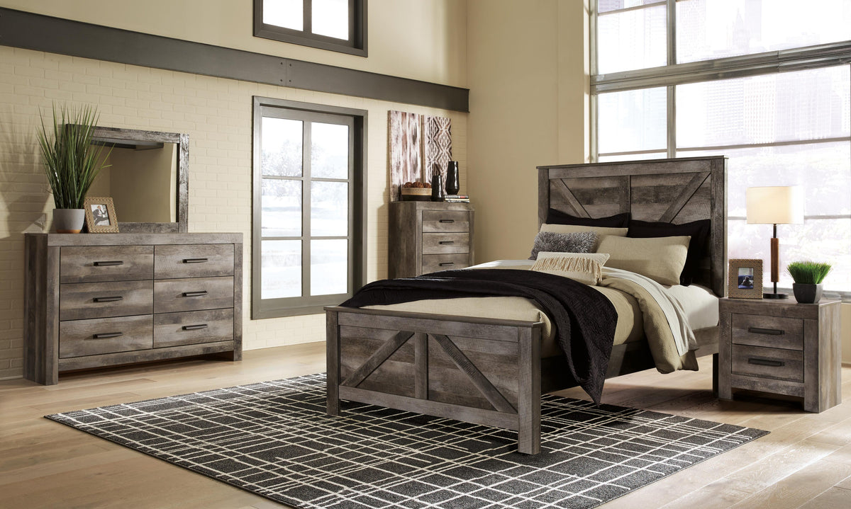 Wynnlow Crossbuck Panel Bed with Mirrored Dresser, Chest and Nightstand