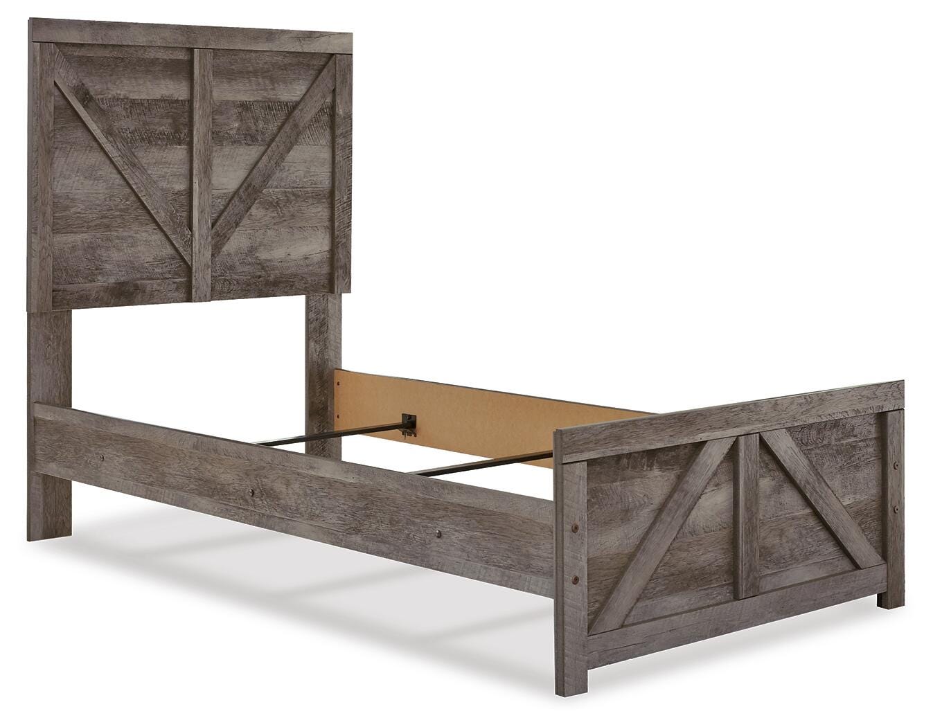 Wynnlow Crossbuck Panel Bed, Dresser and Nightstand