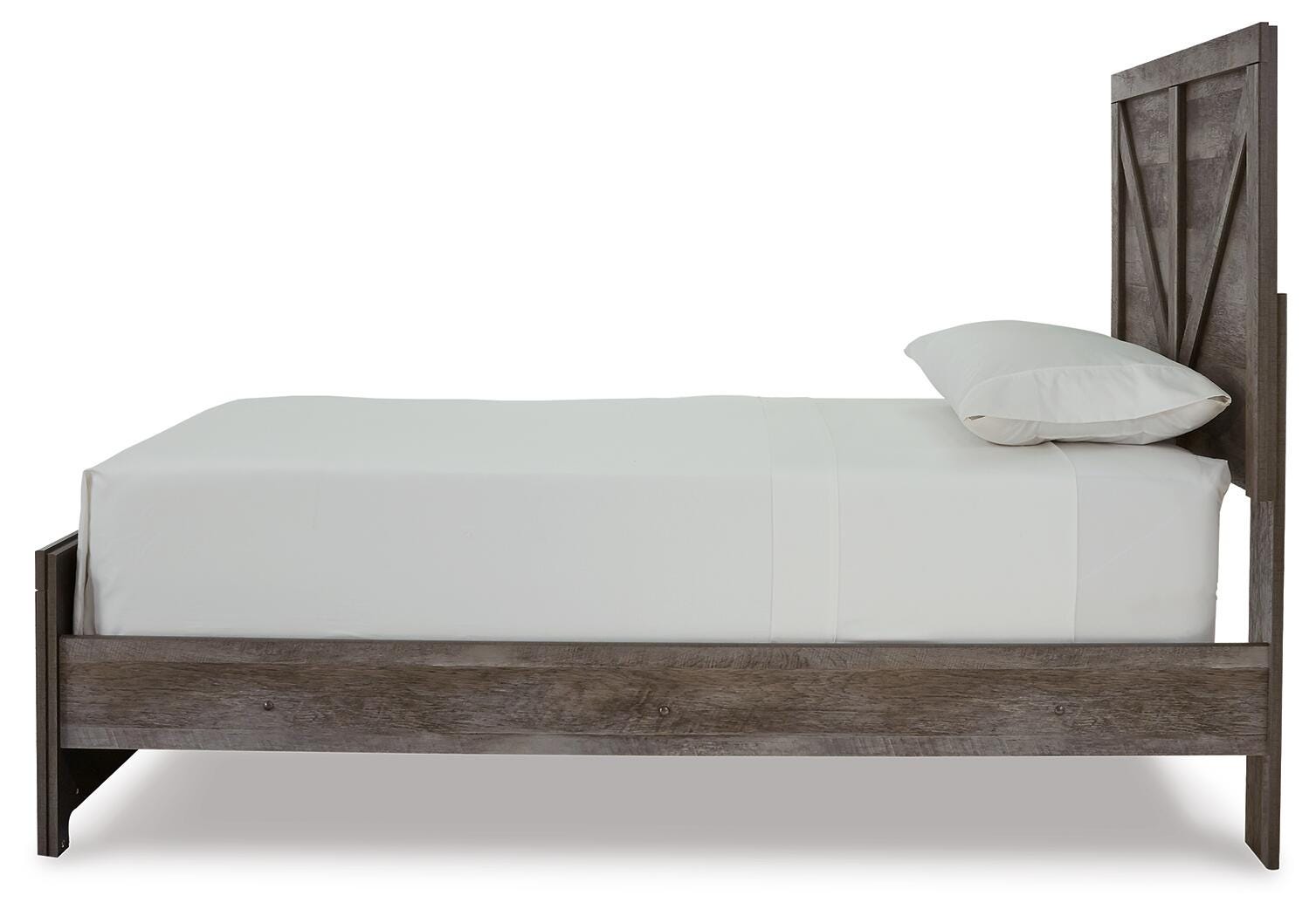 Wynnlow Crossbuck Panel Bed, Dresser and Nightstand