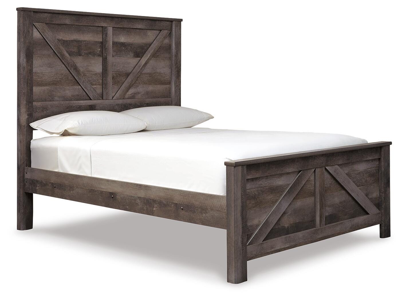 Wynnlow Crossbuck Panel Bed with Mirrored Dresser, Chest and 2 Nightstands