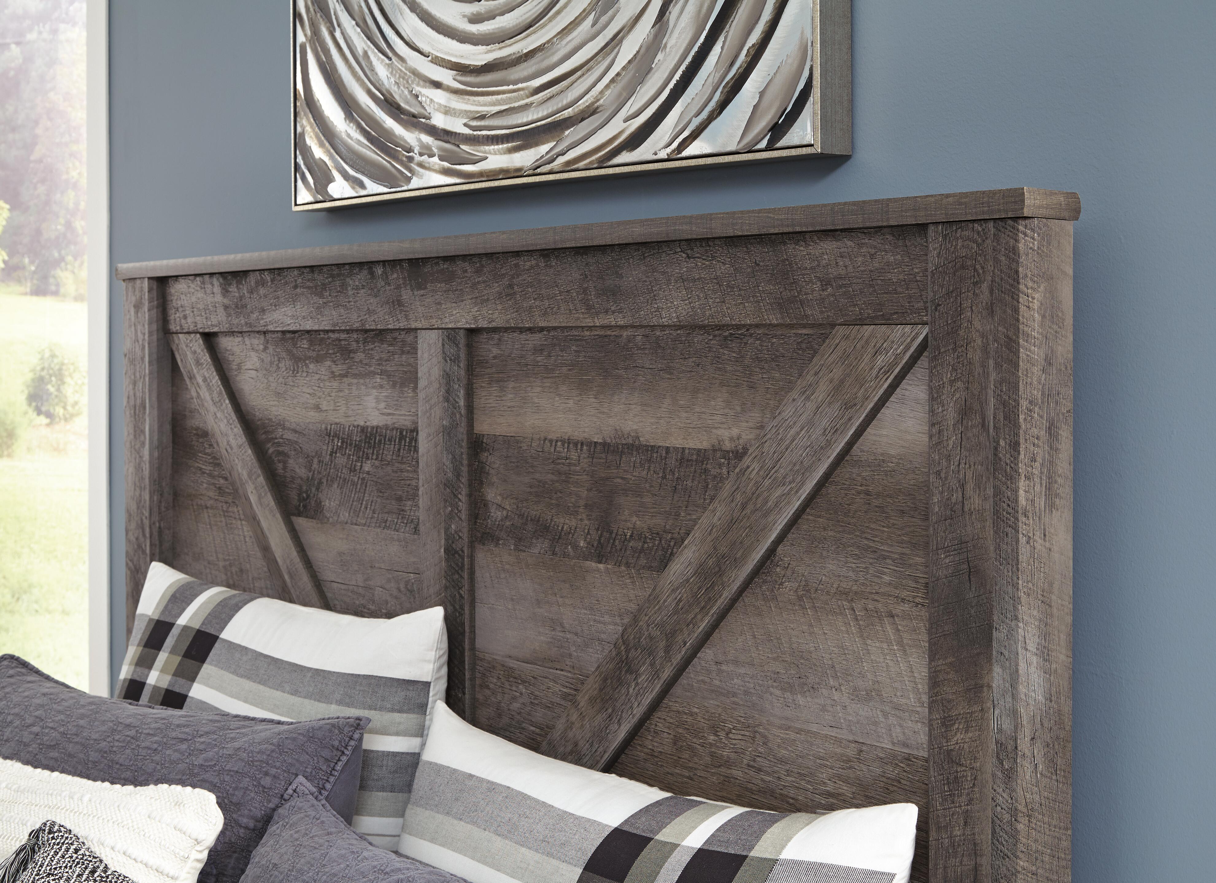 Wynnlow Crossbuck Panel Bed, Dresser, Mirror and Chest