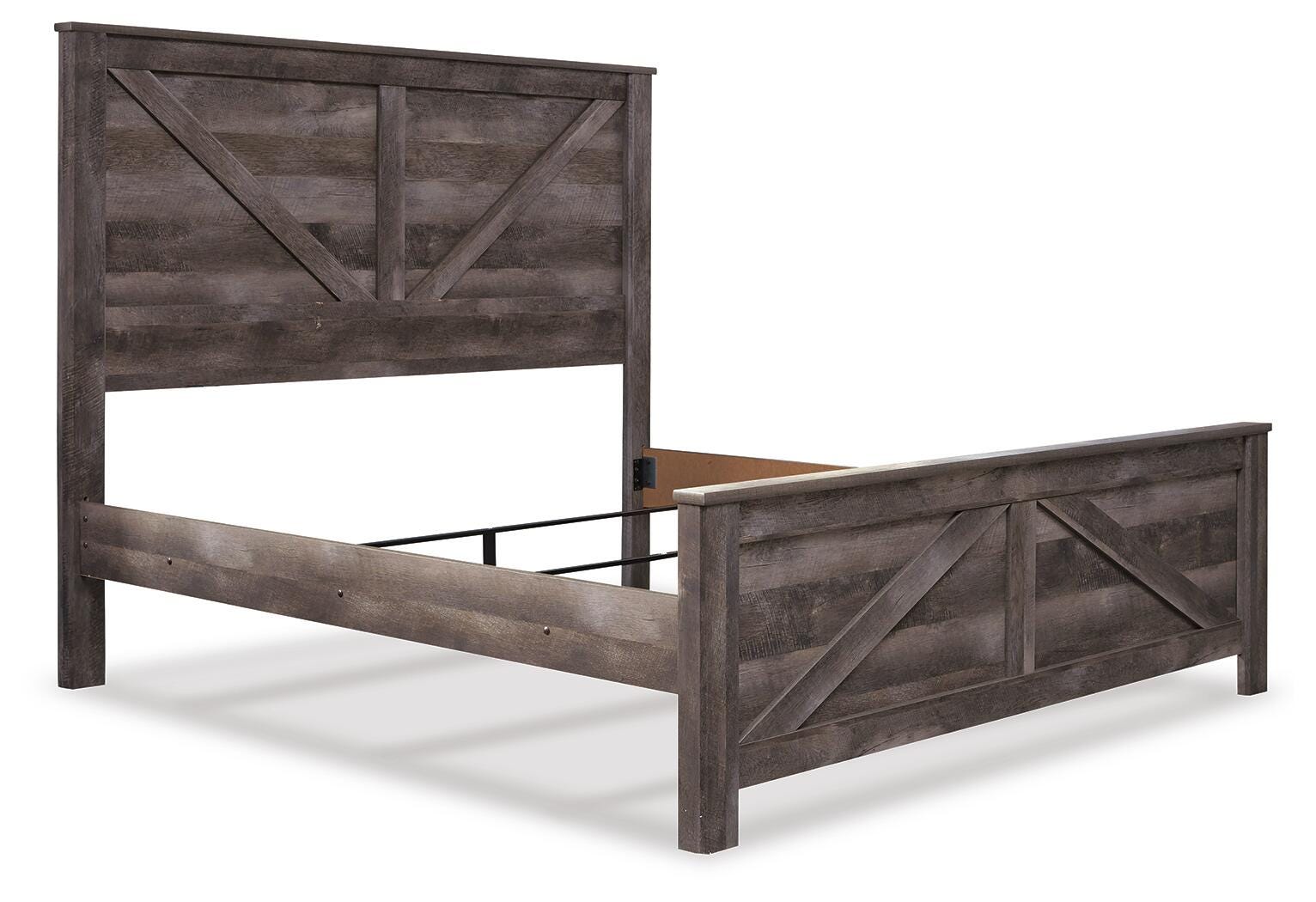 Wynnlow Crossbuck Panel Bed with Mirrored Dresser, Chest and Nightstand