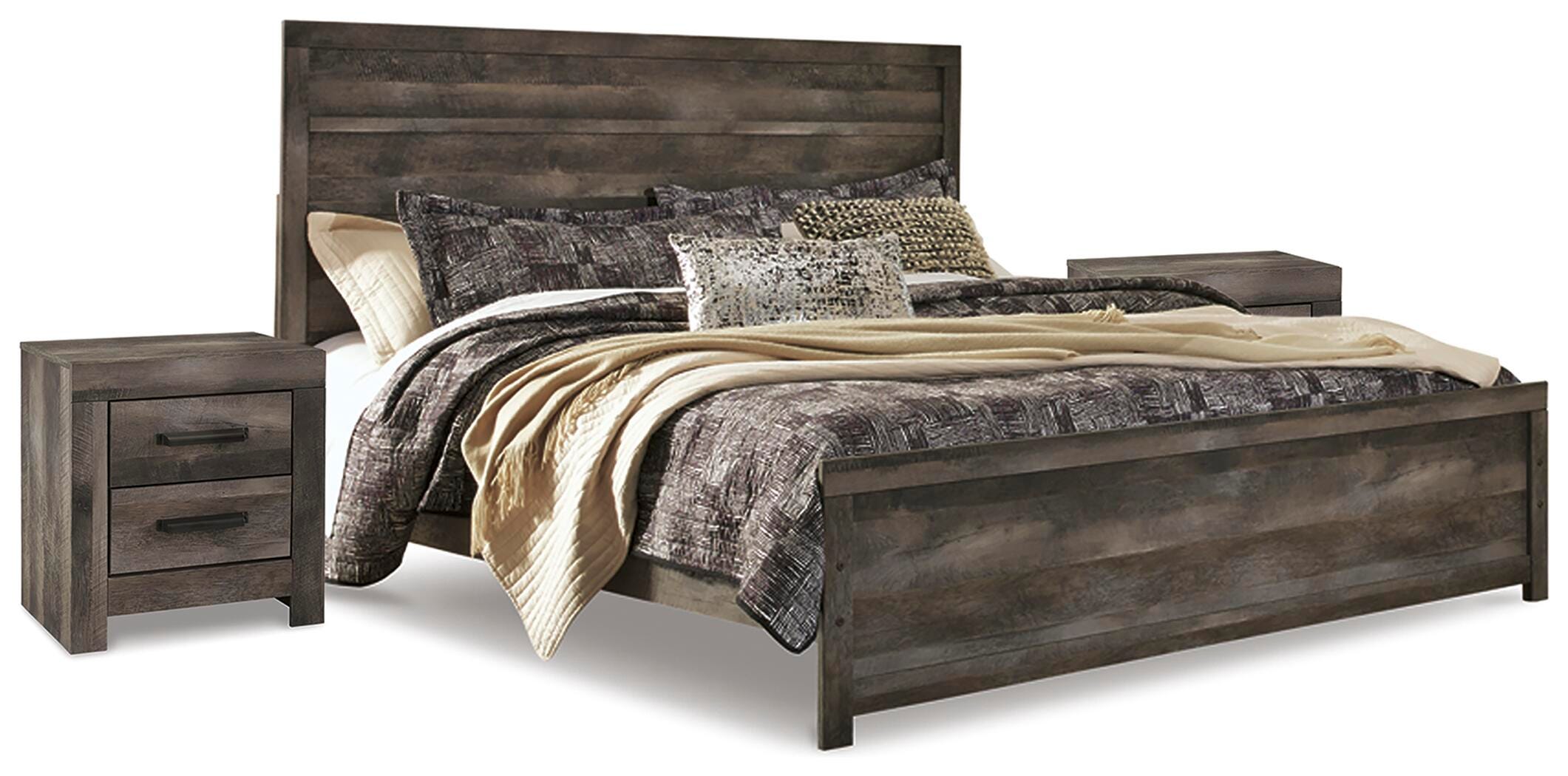Wynnlow Panel Bed with 2 Nightstands