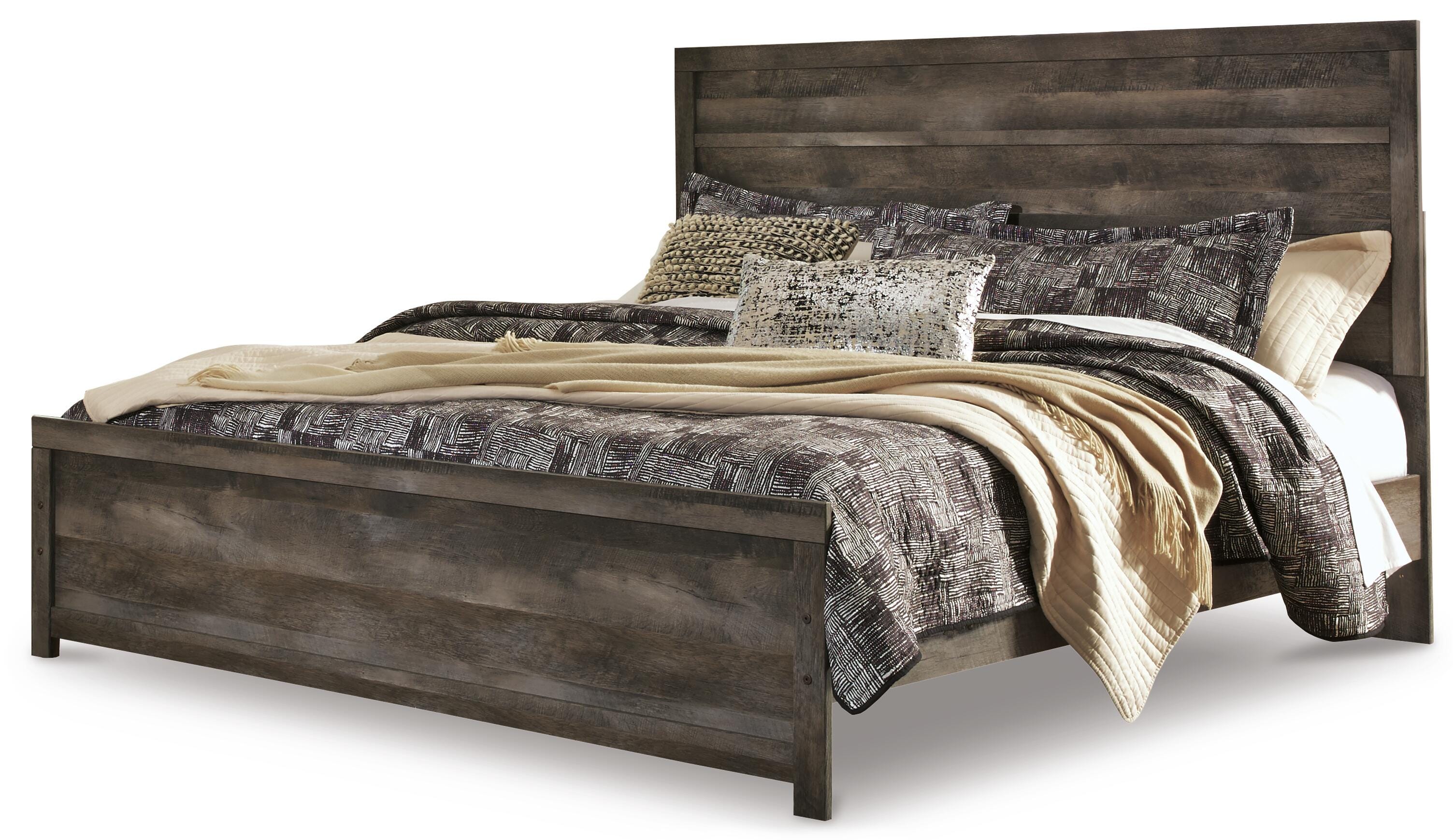 Wynnlow Panel Bed with Mirrored Dresser and Chest