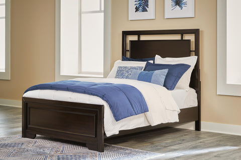 Covetown Panel Bed with Mirrored Dresser, Chest and 2 Nightstands
