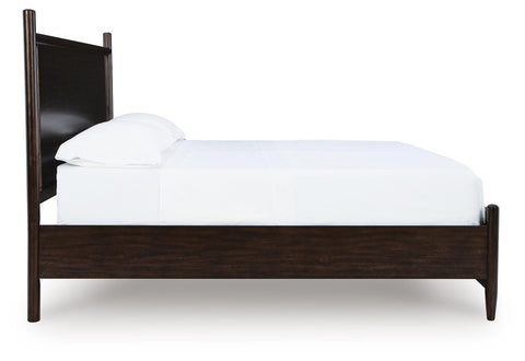 Dantenton Panel Bed