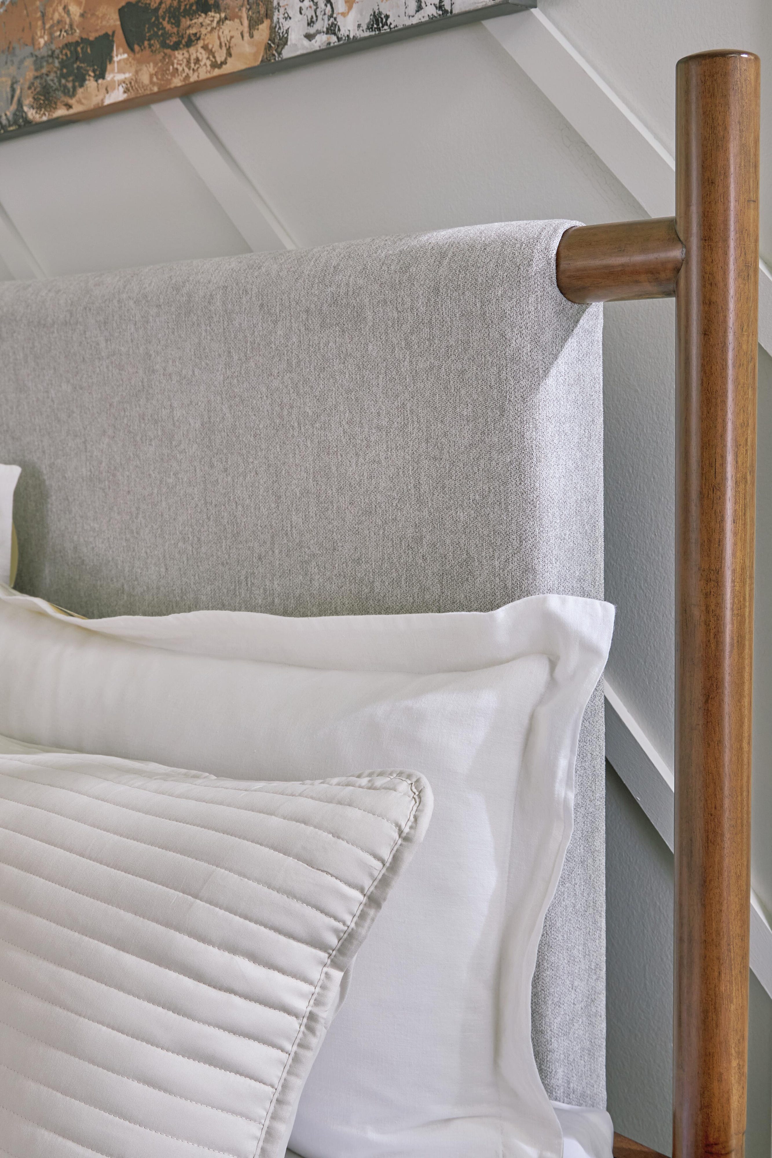 Lyncott Upholstered Panel Bed