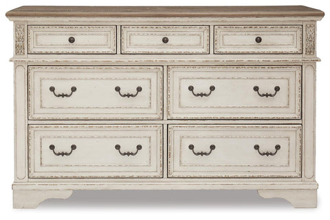 Realyn Storage Bed, Dresser, Chest and 2 Nightstands