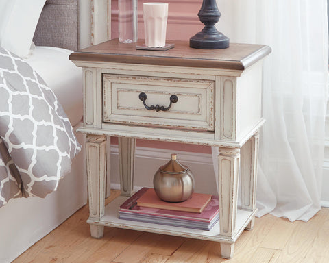 Realyn Storage Bed, Dresser, Mirror and Nightstand